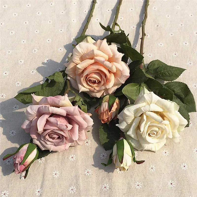 

2 Heads Silk Romantic Artificial Rose Flower Bride Holding Fake Flowers Bouquet for Home Table Garden Decor Wedding Decoration