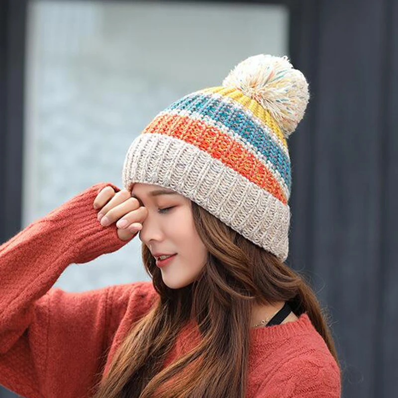 Новая Шапка-бини, Женская осенне-зимняя шапка, Толстая теплая разноцветная шапка с помпоном, женская повседневная меховая женская шапка, лыжные шапочки