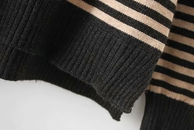 Striped Turtleneck Sweater Women Pullovers Embroidery Casual Loose Long Sleeve Knitted Sweaters Plus Size KKFY3021