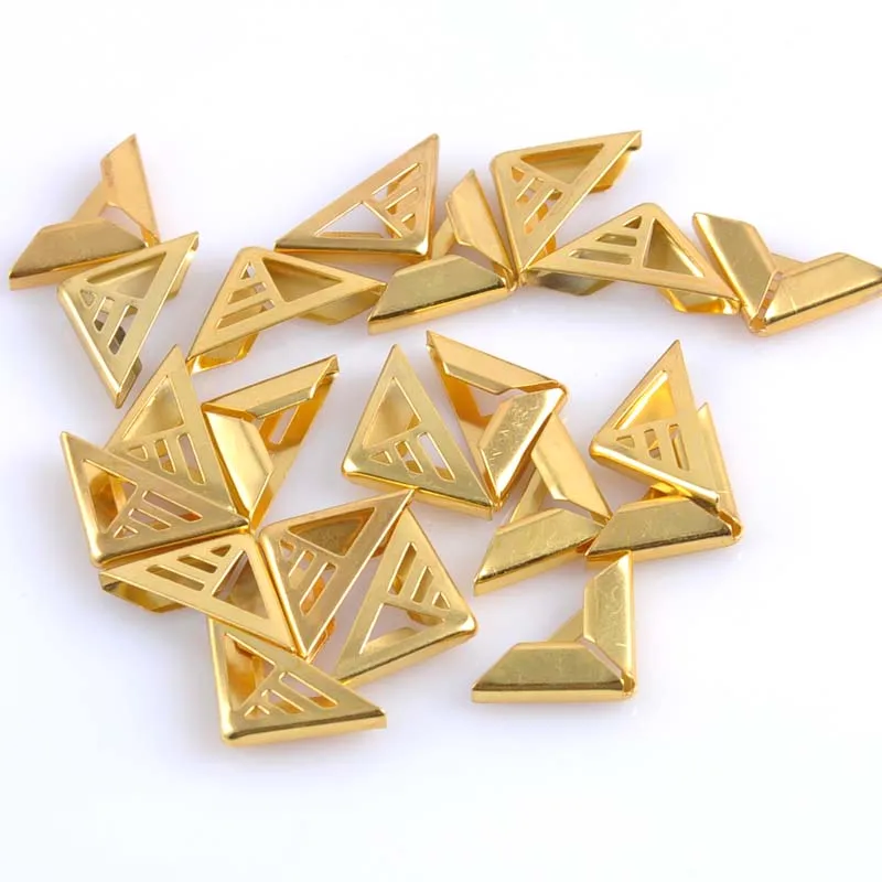 50pcs Bronze Tone Book Corner Protectors Scrapbooking Albums 30x30x4mm