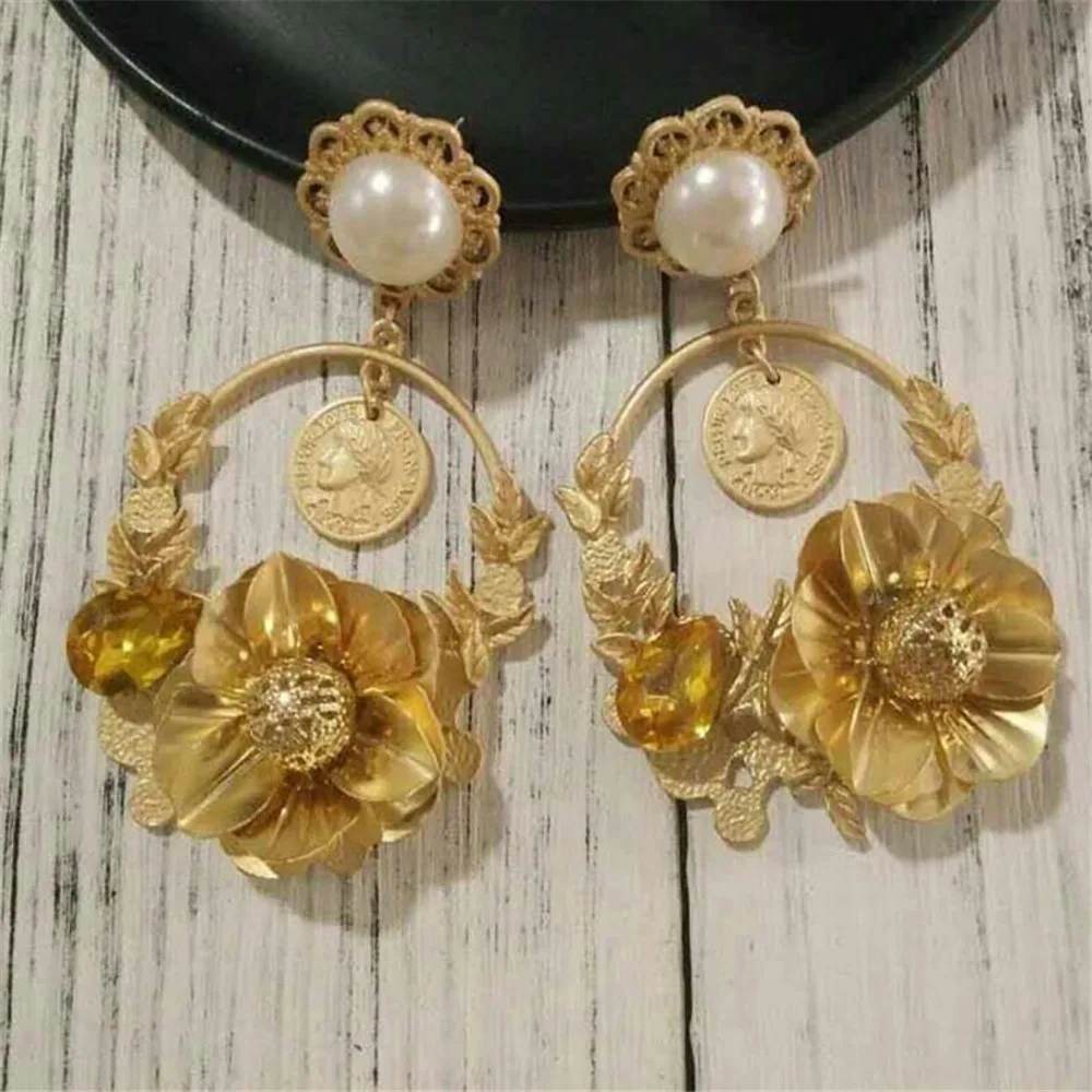 

MHS.SUN 1Pair/Lot Newest Gold Color Flower Baroque Earring Exaggerated European Coin Drop Women Baroque Earring Jewelry