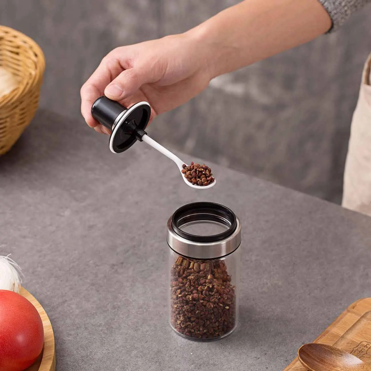 

OTHERHOUSE Creative Glass Spice Jar Container with Spoon Seasoning Box Salt and Pepper Shakers Kitchen Cook BBQ Condiment Cruet