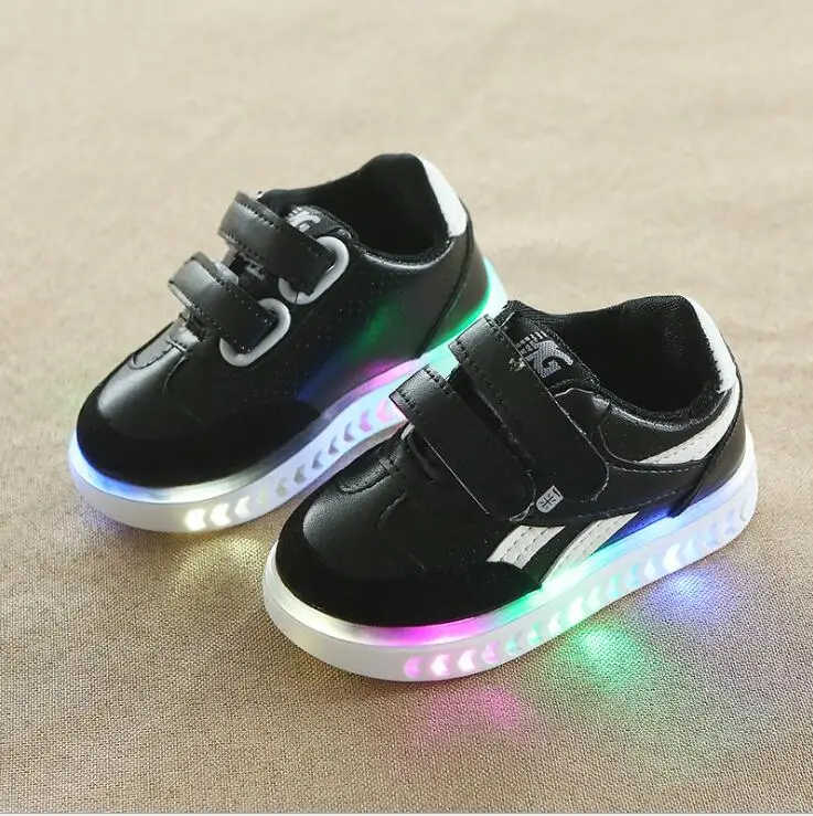 

Kids LED Shoes Spring Children's Sneakers Boy Girls Shoes Chaussure Enfant Luminous Baby Shoes With LED Light Sport Shoes