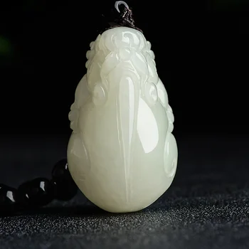 

Xinjiang natural and tian bai yu PI xiu male and female necklace yu pendant/