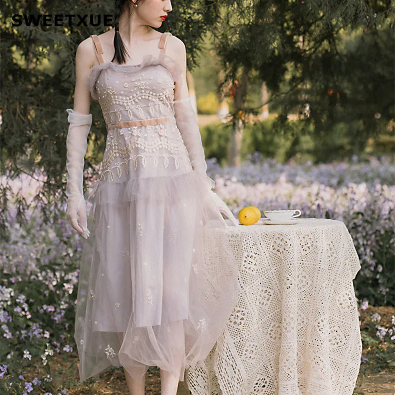 

SWEETXUE Summer Sweet Dress 2019 Women Sling Lace Embroidered Mesh To Receive The Waist Evening Party Long Dress