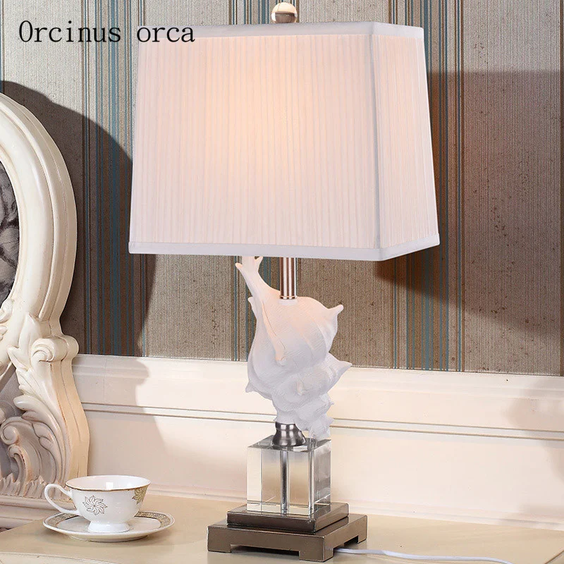 Средиземноморская креативная Хрустальная настольная лампа с раковиной для гостиной, спальни, прикроватная лампа, современная Европейская Минималистичная настольная лампа