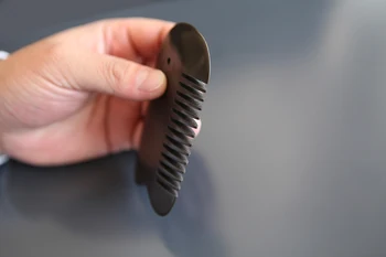 

Natural Sibin Bian Stone comb Scraping comb Scrapping plate head massage anti-off dual-use comb