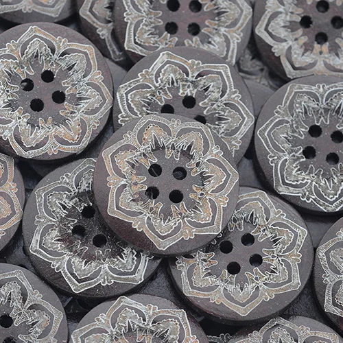 

2016 50 Pcs Flower Pattern Round Wooden Sewing Buttons 4 Holes Scrapbooking DIY 25mm C1F4