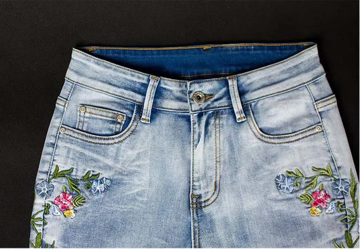 Лето Новое поступление Модные расклешенные брюки с вышивкой средняя талия эластичные узкие женские джинсы длинные брюки женские S/4XL D183