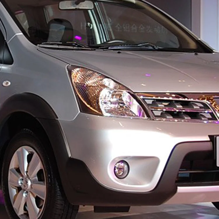 NissanLivinamain3