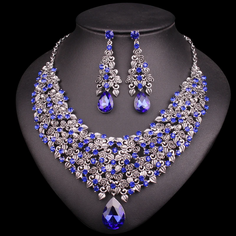 красивая бижутерия. шикарное колье. шикарные колье. шикарные колье. шикарные колье.