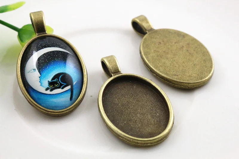 

4pcs 18x25mm Inner Size Antique Bronze Classic Style Cameo Cabochon Base Setting Charms Pendant necklace findings (C3-04)