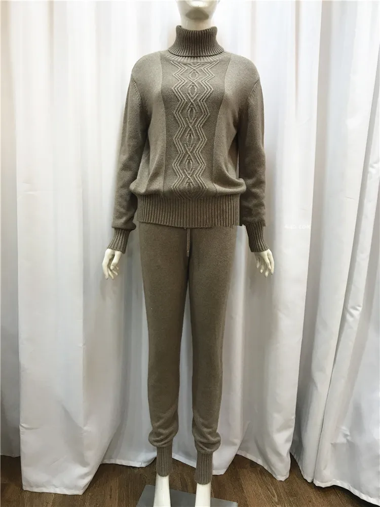 2018 шнурок шерсть полный узор Для женщин два комплекта новых с высоким воротником норки вязаный свитер и брюки Повседневное модные костюмы