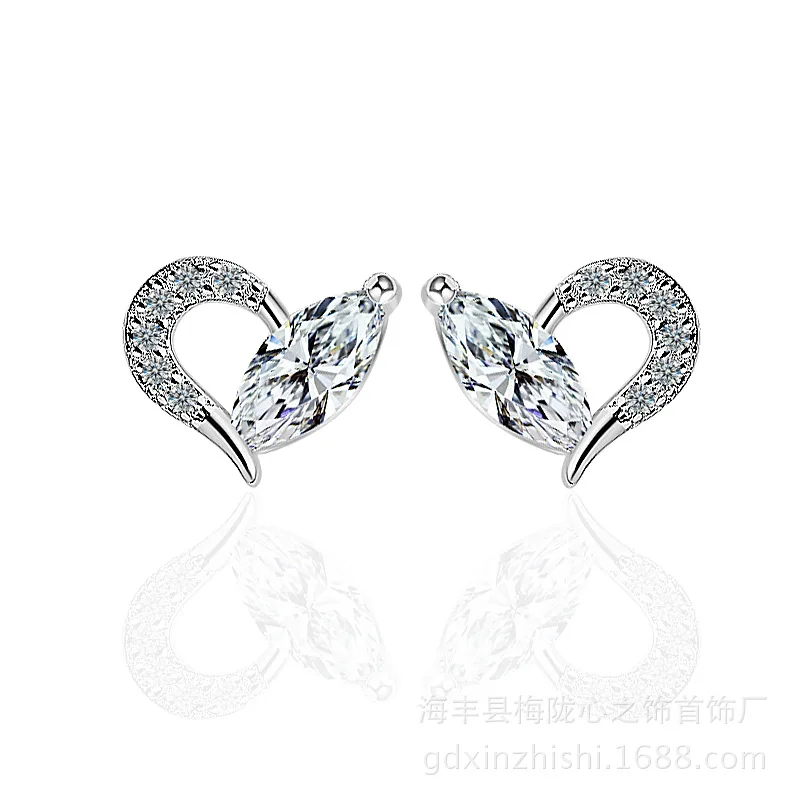 

100% 925 Sterling Silver Romantic Love Heart Cubic Zirconia Ladies Stud Earrings Jewelry Wholesale Women Drop Shipping Gift