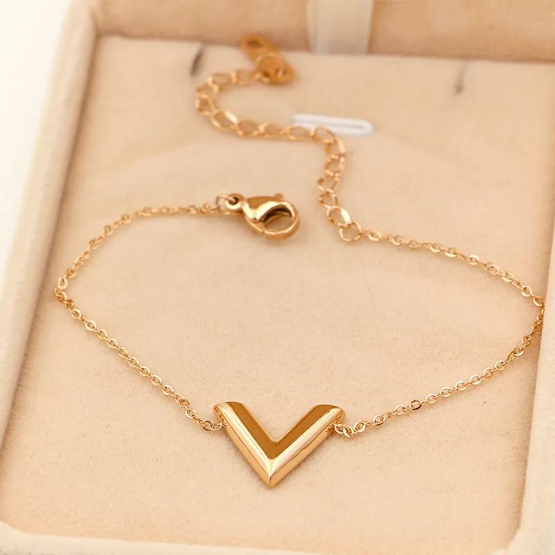 

Bracelet Femme V Titanium Silver Gold Rose Gold Women Femme Friendship Pulseras Mujer Armbanden Bransoletka Armbandje Braclet