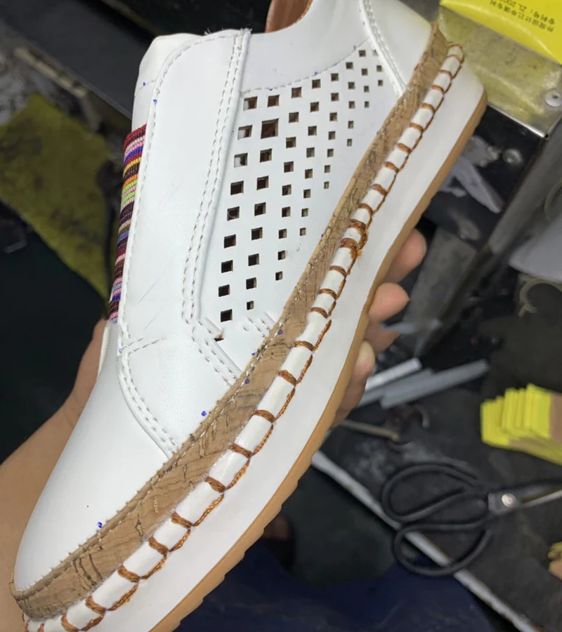New women flats Breathable Slip On casual shoes women loafers fashion leather platform white sneakers female Plush Size VT245 (3)