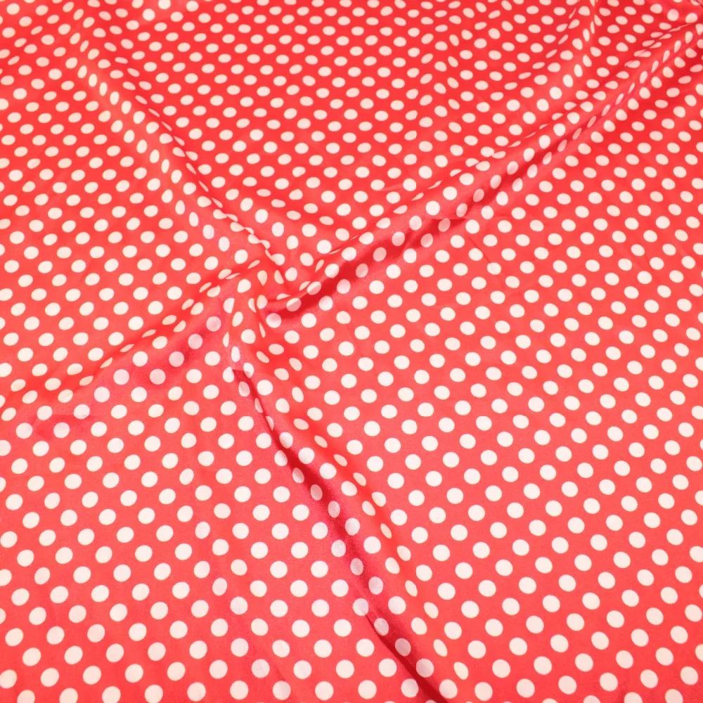Красная с белым ткань в горошек шитье tissu атласный материал платье ткань метр