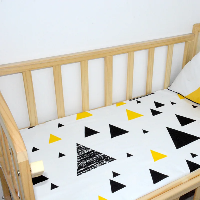 Простыня детского размера хлопок, домашний текстиль простыни покрывала защитный чехол для матраса простыня для кроватки Комплект постельного белья - Цвет: Yellow Triangle