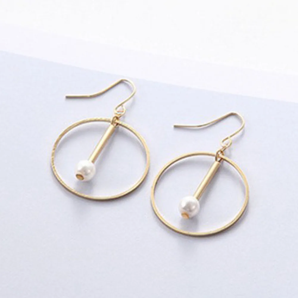 

European minimalist style round pearl earrings circle geometric openwork female temperament Korean earring Dia 1.5 cm