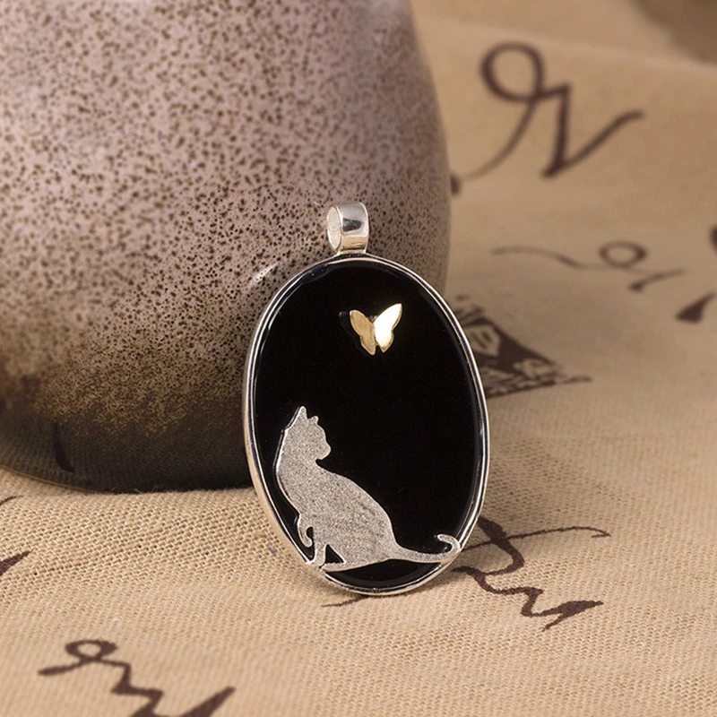 4411514286_896826829