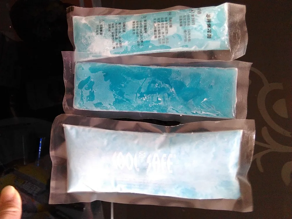 do bloco do refrigerador da insulina do