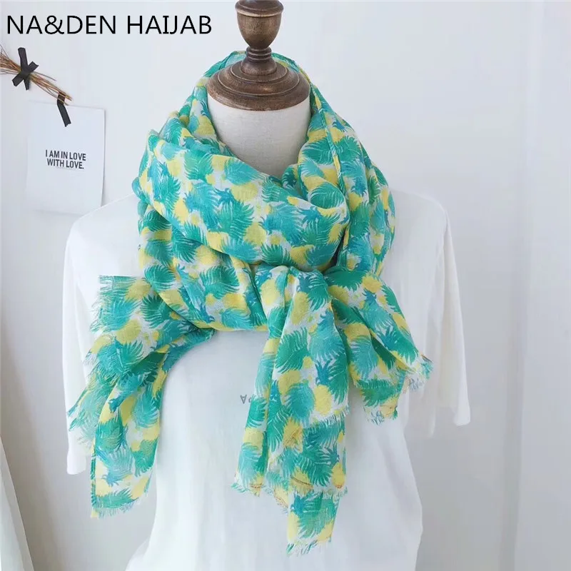 

2019 Summer design scarf hot Print pineapple 1 color hijab part scarfs women scarves and shawls shimmer fashion islamic scarfs