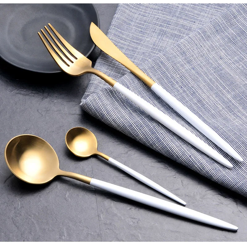 dinnerware set