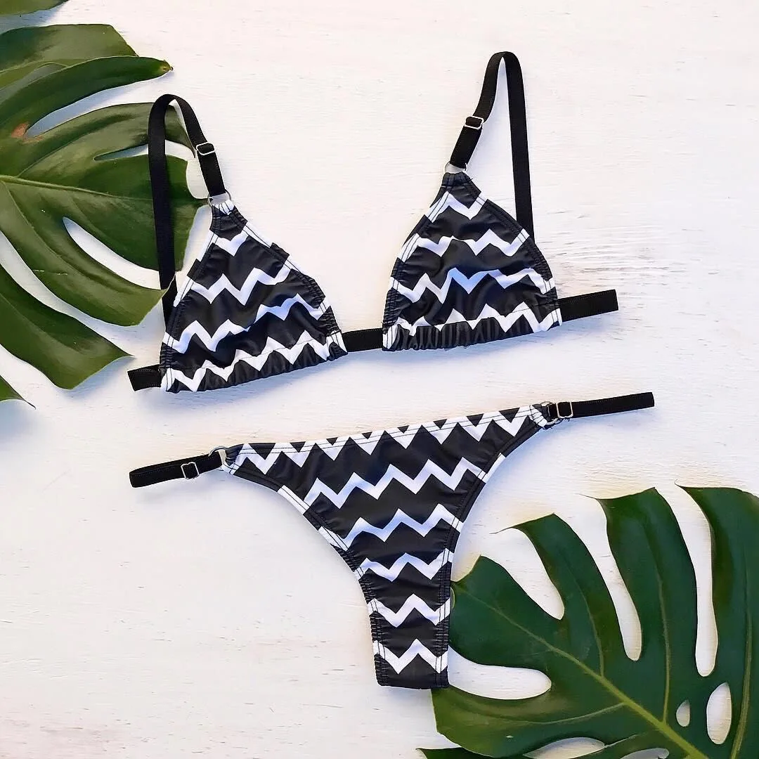 

Bikini 2019 New Ladies Split Swimsuit Wave Print Black And White Stitching Sexy Bandage Bikini