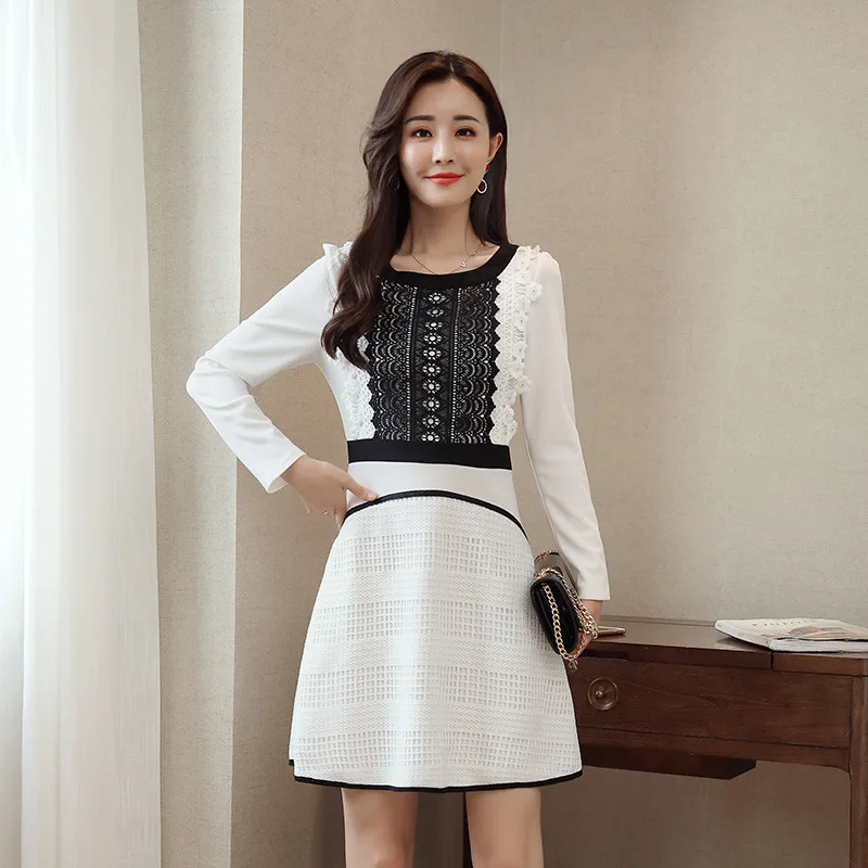 2017 Autumn & winter New Women A Line Dress Korean Slim Lace Stitching Graceful White Dress O Neck Long Sleeve Office Dress