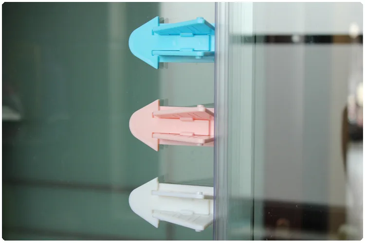 

Baby locks Child safety supplies Prevent babies from pushing open windows Moving door safety lock Flat-open door safety lock