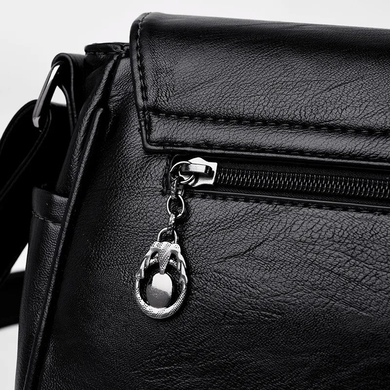 Novas bolsas e bolsas de couro das