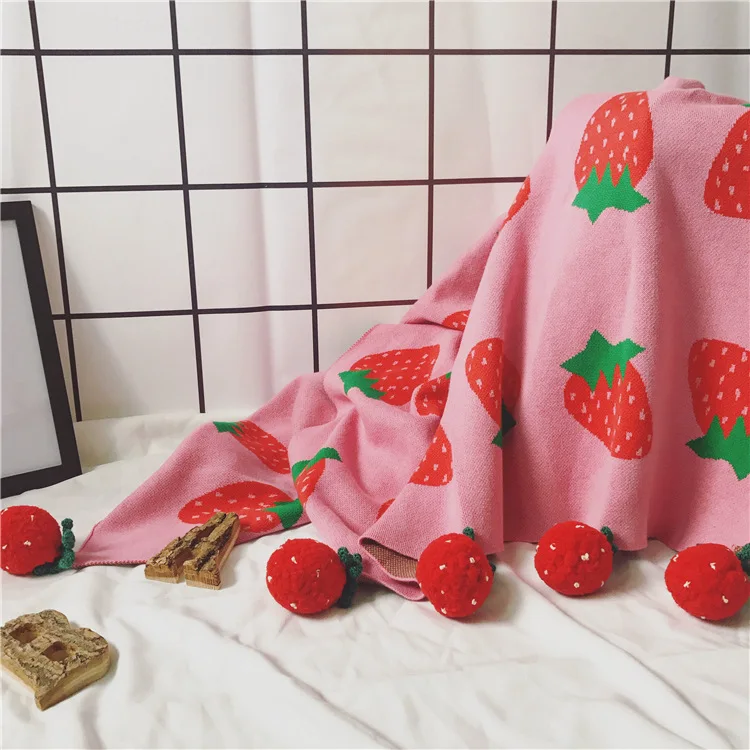INS дизайн клубника/вишня жаккардовое хлопковое вязаное одеяло чистый пасторальный стиль лучший рождественский подарок - Цвет: strawberry