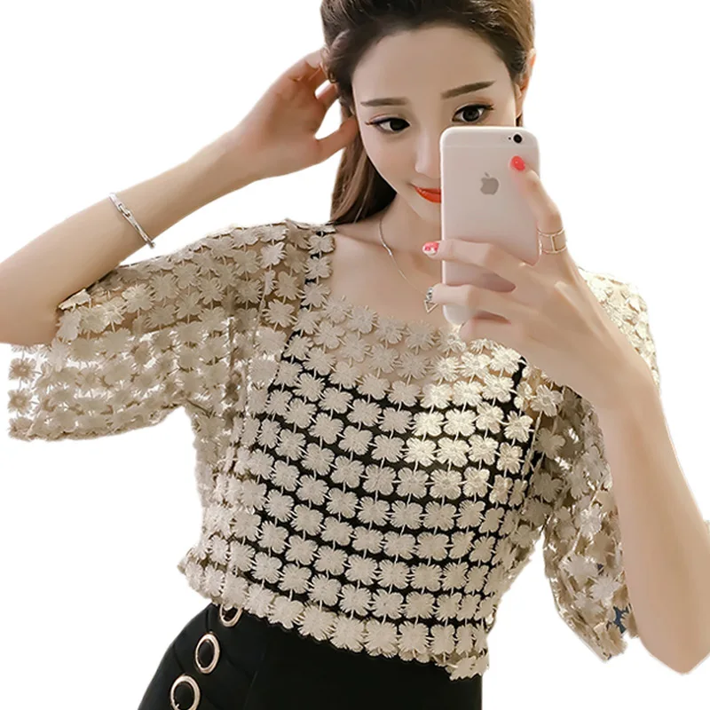 

Vintage Summer Tops Floral Crochet Lace Blouse Women Short Sleeve Hollow Out White Lace Shirt 2019 Tops Camisa Feminina 2 Pieces