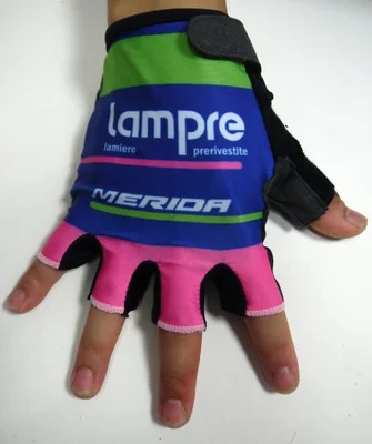 Prix pour 2015 LAMPRE MERIDA PRO ÉQUIPE 4 COULEURS Vélo Vélo Gants Vélo Gel Finger Moitié Gants Une Paire Taille M-XL Prix pour 2015 LAMPRE MERIDA PRO ÉQUIPE 4 COULEURS Vélo Vélo Gants Vélo Gel Finger Moitié Gants Une Paire Taille M-XL