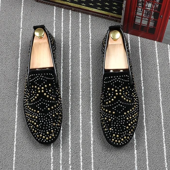 

CuddlyIIPanda 2019 Men Summer Fashion Loafers Breathable Slip-On Punk Shoes Rivets Men Wedding Party Sneakers Drop Shipping