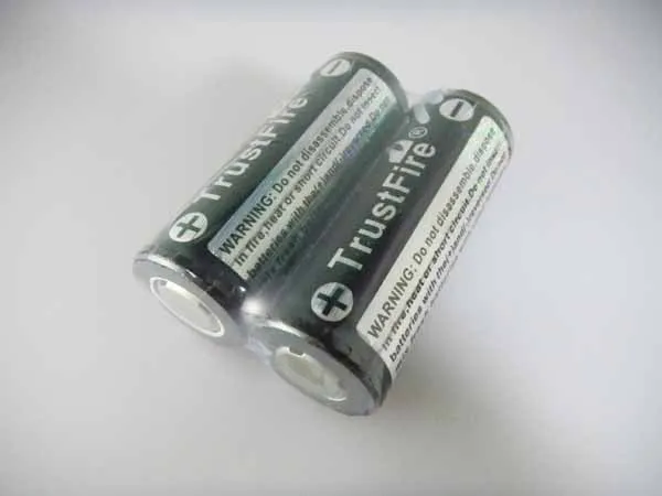 

2PCS/LOT TrustFire 26650 4000mah 3.7V Rechargeable Protected Li-on Battery Colorful lithium Batteries