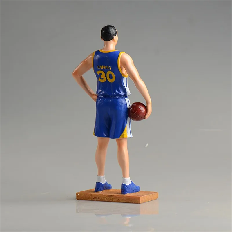 NBA statue (6)