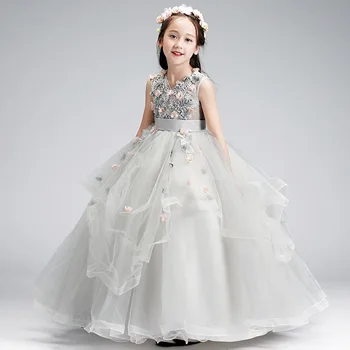 

Lovely Gray Flower Girl Dresses 2019 O-Neck Ball Gown Appliques Long Little Pageant Gowns Girls First Communion Gowns Cheap