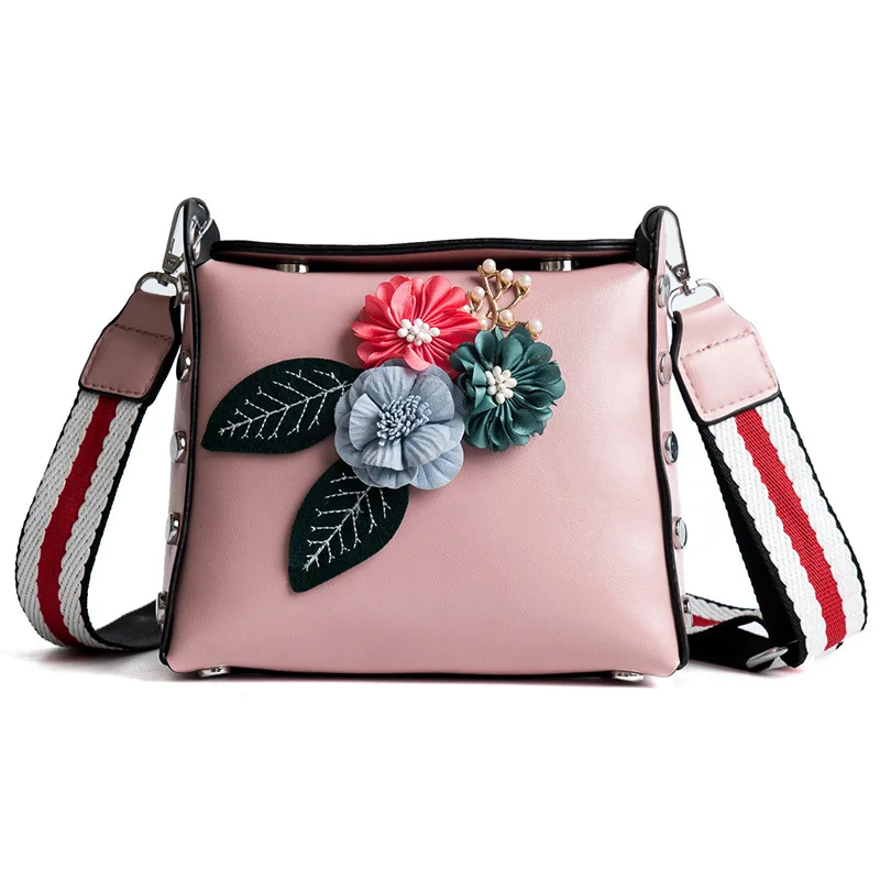 

2018 Summer Women's Fashion Three-dimensional Flower Small Square Bag Wide Shoulder Strap Tide Wild Messenger Bag Shoulder Bag