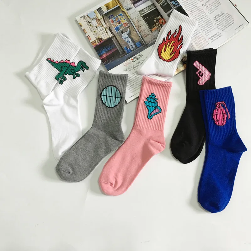 

2018 new cotton socks male and female personality cartoon Harajuku style wild fun casual Socks