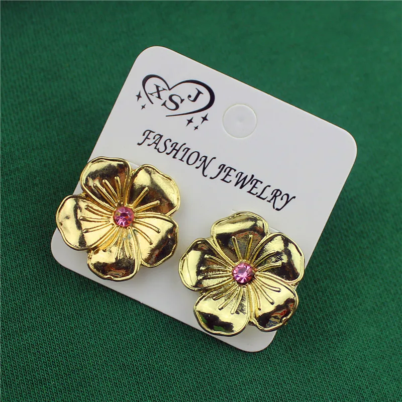 

Hot new popular female ornaments, girls birthday party, beautiful plants, flower shaped earrings, earrings, shipping agent