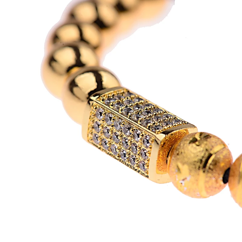 OIQUEI Роскошные очаровательные ювелирные изделия Пара расстояние браслеты для женщин мужчин золото цвет микро Pave CZ Корона и геометрический браслет из бисера