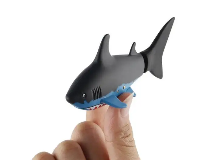 Brinquedo de Controle Remoto do Barco dos Peixes Tubarões com Usb Presente de Natal para Crianças Mini Submarine Remoto Pequenos Melhor Crianças Novo rc 4 ch 5 Pequenos Tubarões Com USB Melhor Presente de