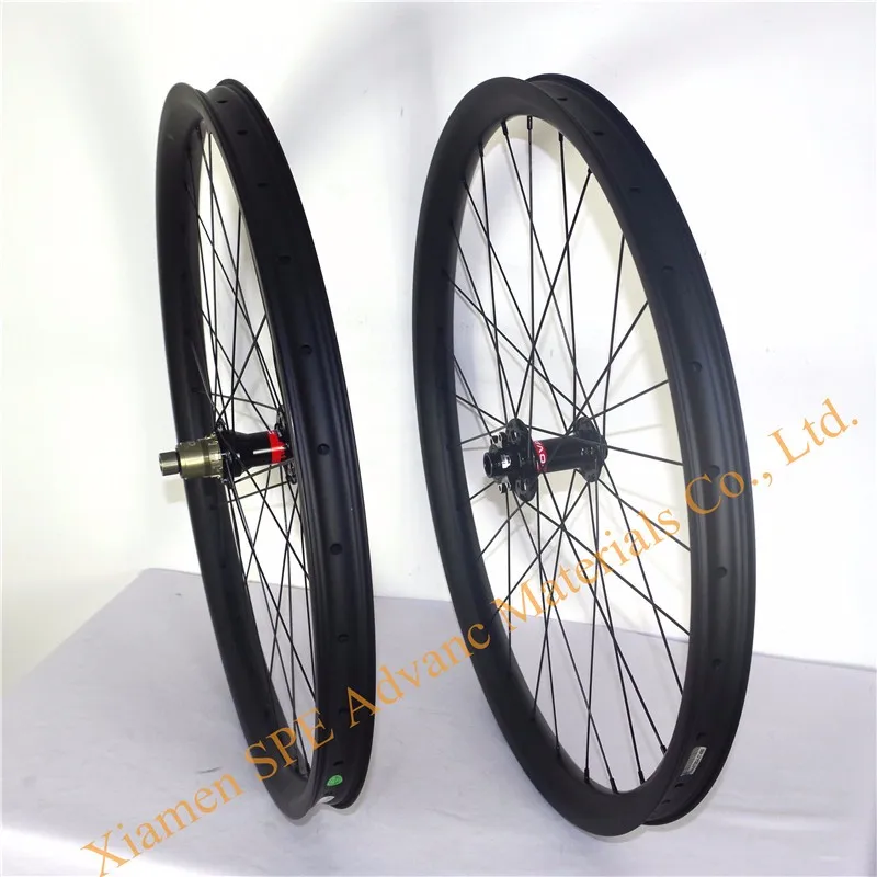 

MOUNTAIN BIKE WHEELS 29ER PLUS WIDE CARBON MTB WHEELS WITH NOVATEC BOOST HUB 40MM WIDTH 30MM DEPTH WHEELSET 440G RIM WEIGHT