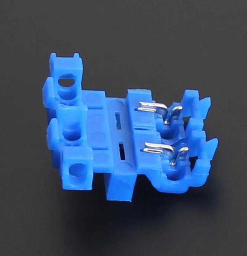 

Fuse Holder Blade In Line 972-A Bluk Connector