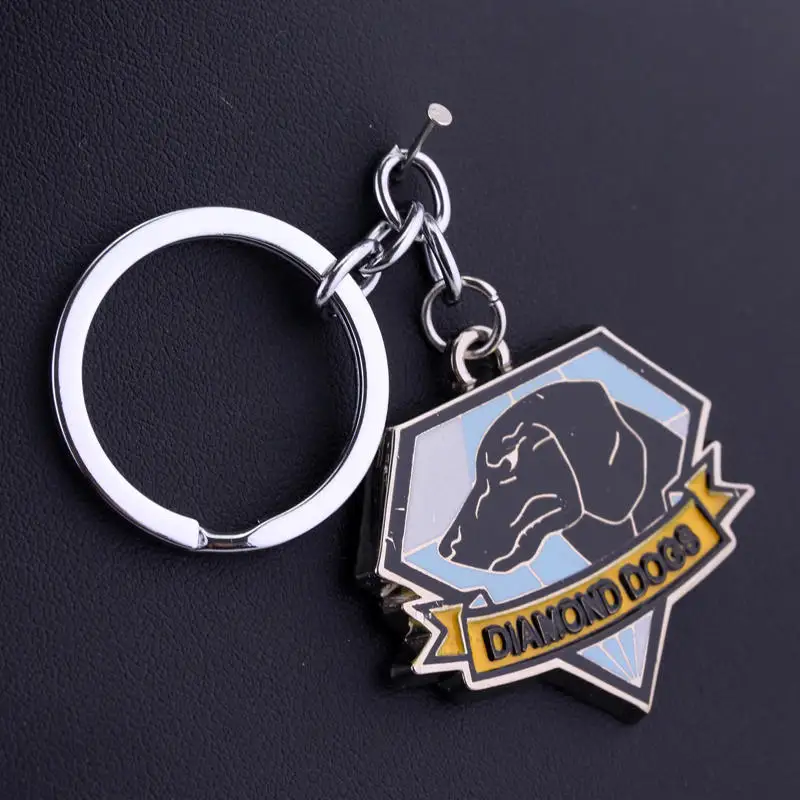 

Fashion Jewelry Gear Solid 5 the Phantom Pain Dogs of War Logo Keychain Cosplay Keyring Jewelry For Men Car Key Accessories