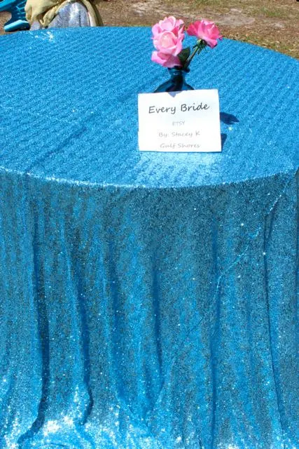 

Factory Directly Wholesale 15PCS Wedding Decorative Turquoise/Silver Glitter Sequin Table Cloth 120'' Round Sequin Table Runner