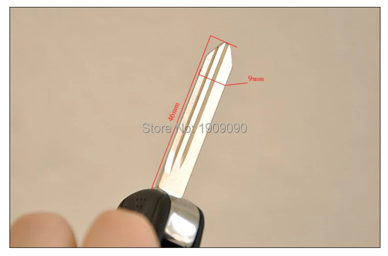 3 Buttons (Big Buttons) Chrysler Modified key shell without Battery Clamp (3).jpg