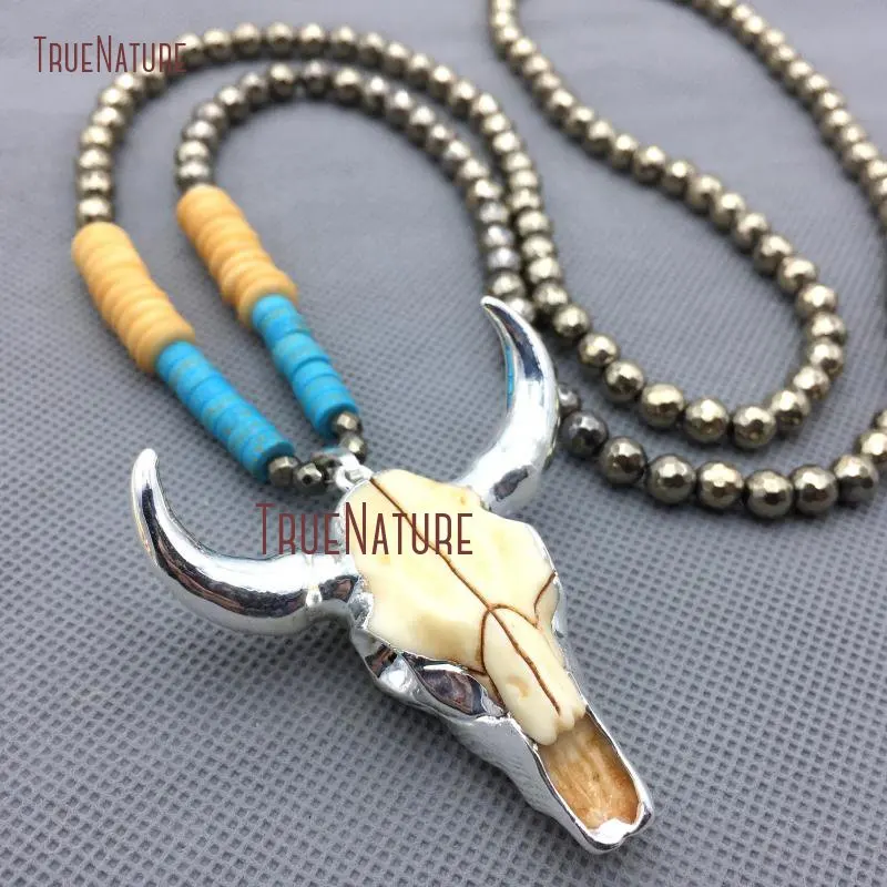20171226-NM4309- Blue Resin Necklace Silver Finish Faceted Cattle Skull Necklace_1