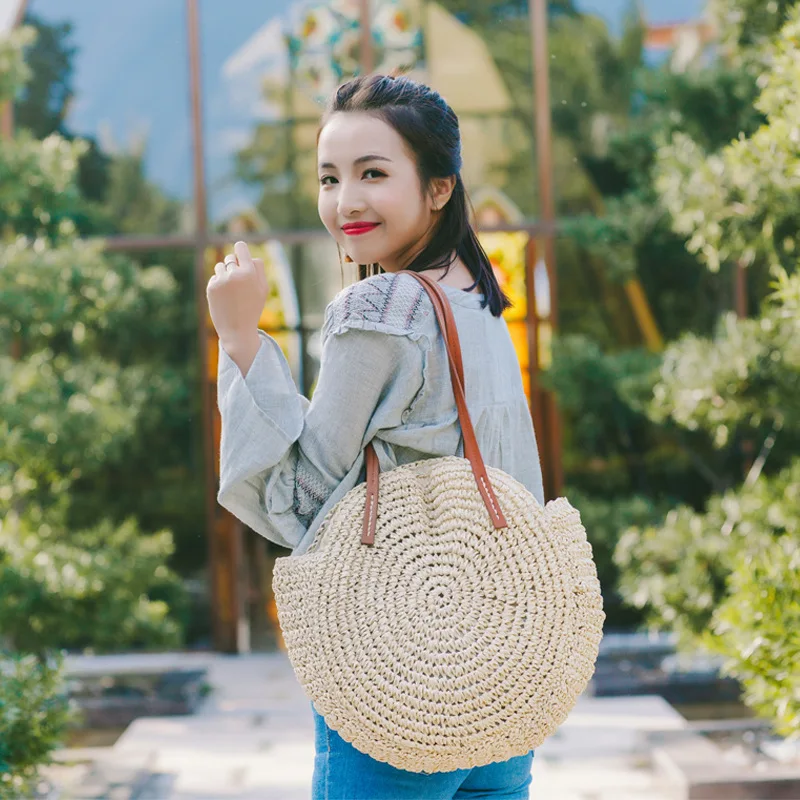 

Fashion New Straw Weave Summer Beach Large Women Bags Over Shoulder Female Round Handbag Designer Rattan Casual Snail Tote Bag